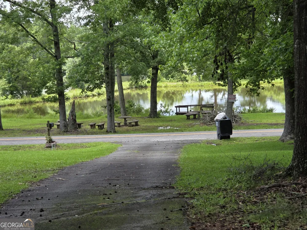 453 Lake DR Manchester, GA 31816