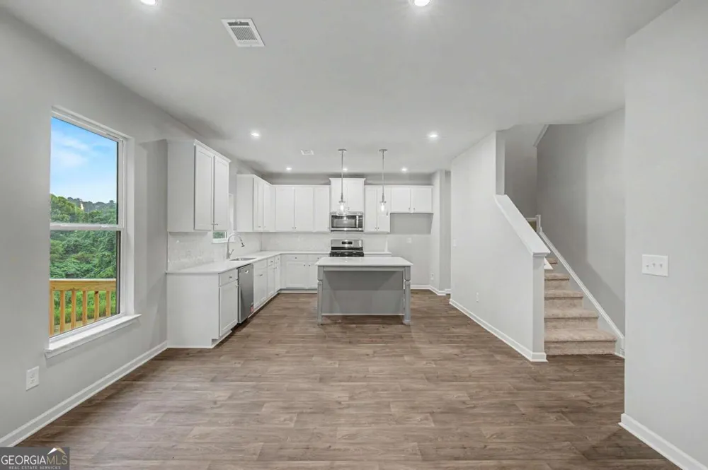 3351 Forest Green DR Douglasville, GA 30135