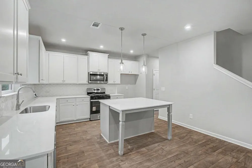 3351 Forest Green DR Douglasville, GA 30135