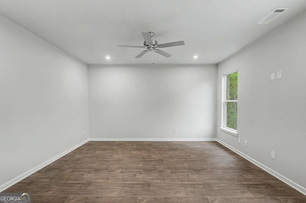3351 Forest Green DR Douglasville, GA 30135
