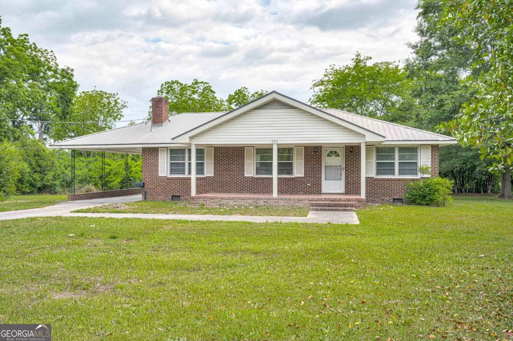 310 Black ST Thomson, GA 30824