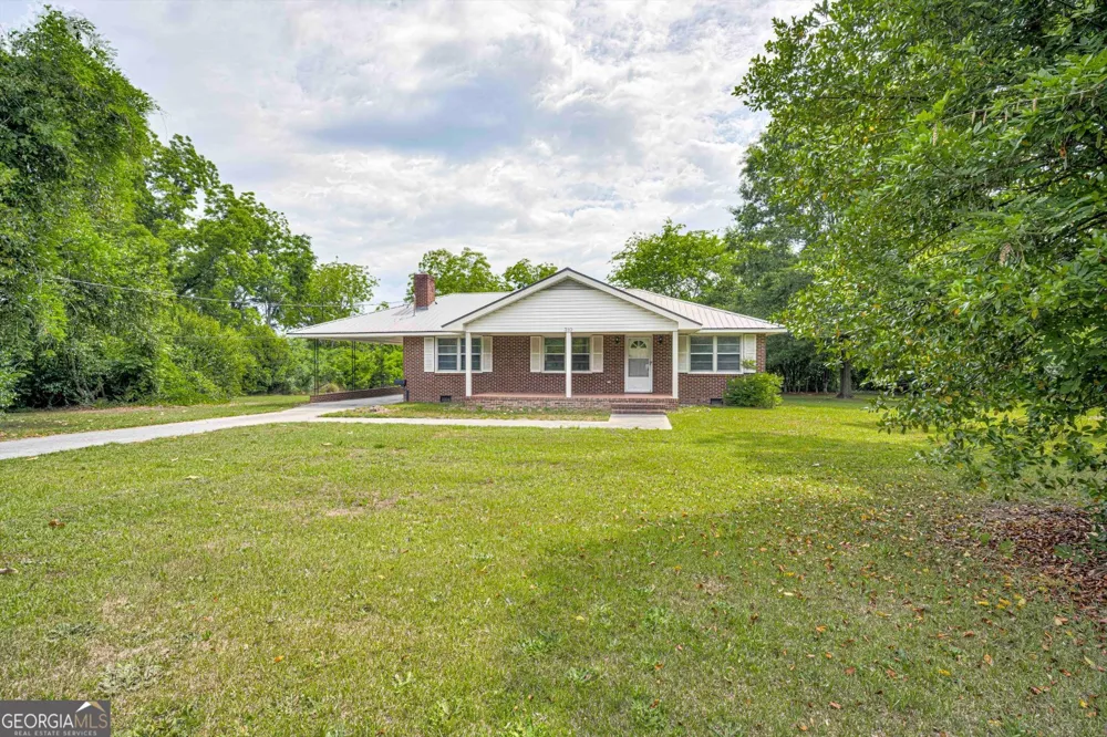 310 Black ST Thomson, GA 30824