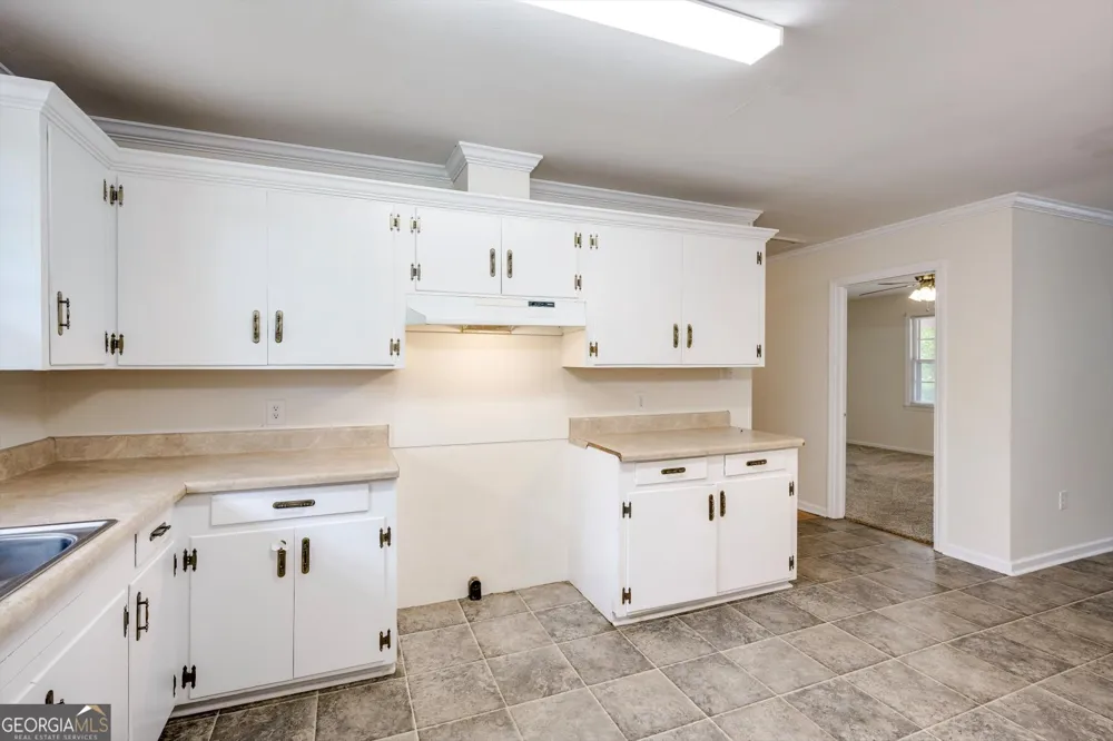 310 Black ST Thomson, GA 30824