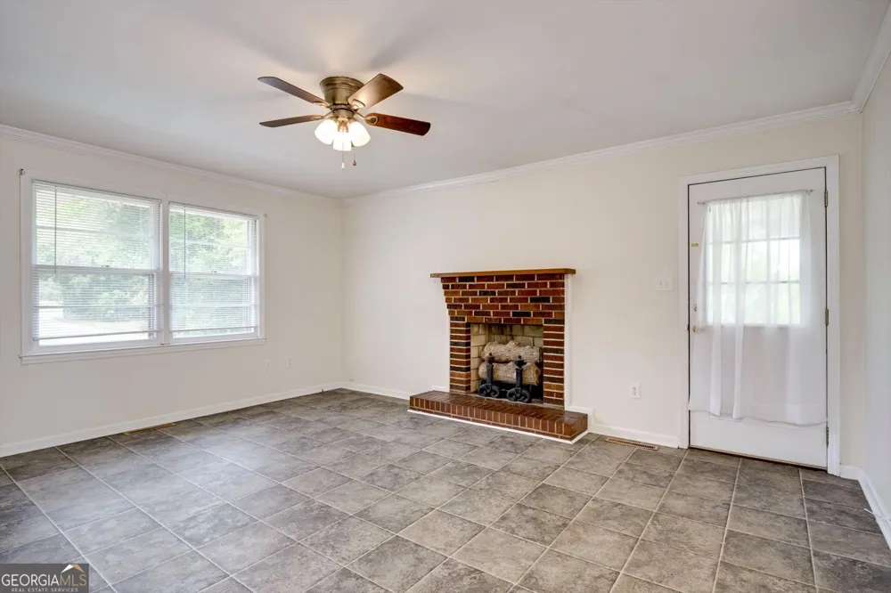 310 Black ST Thomson, GA 30824