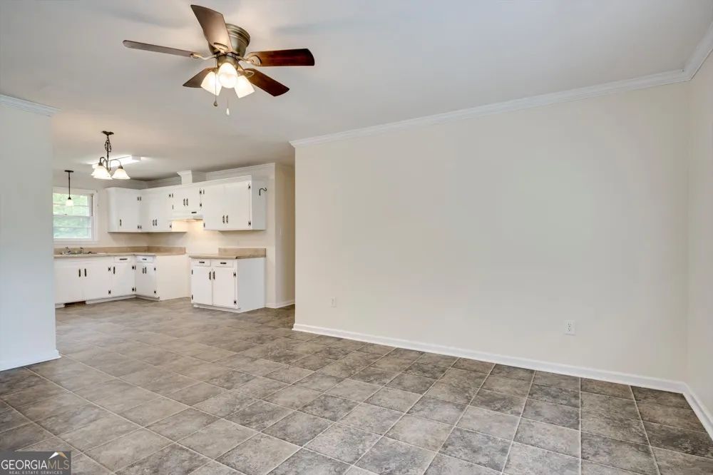 310 Black ST Thomson, GA 30824