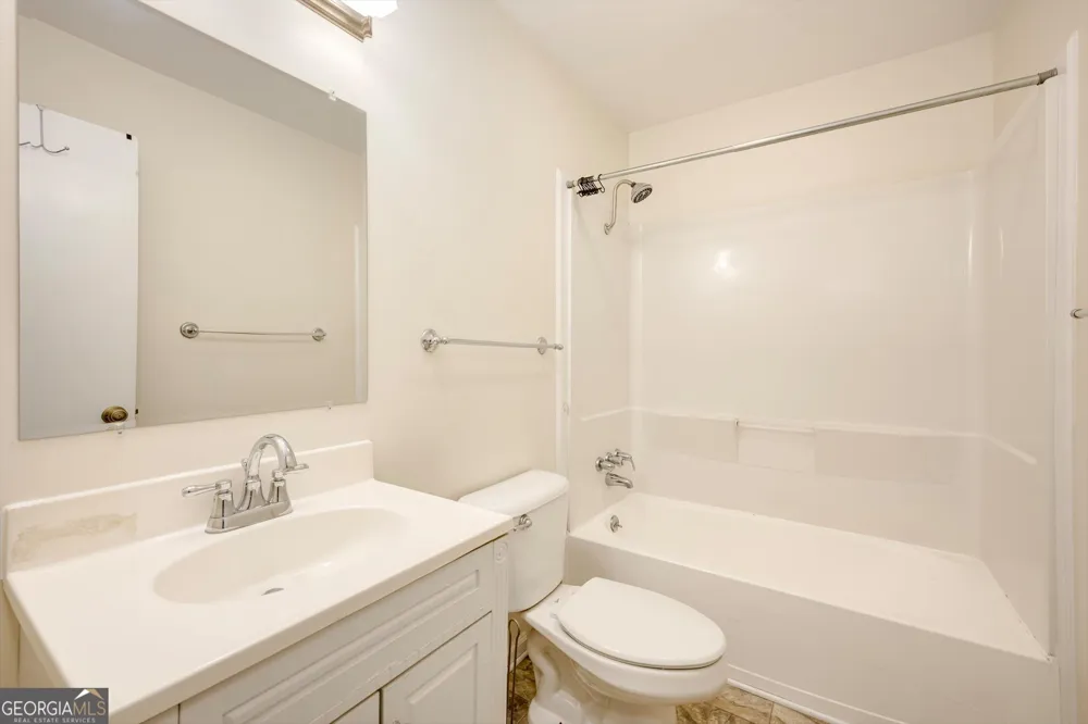 310 Black ST Thomson, GA 30824