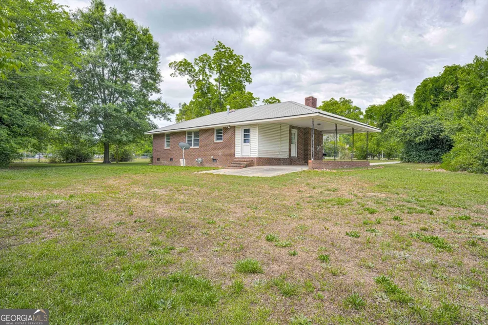 310 Black ST Thomson, GA 30824