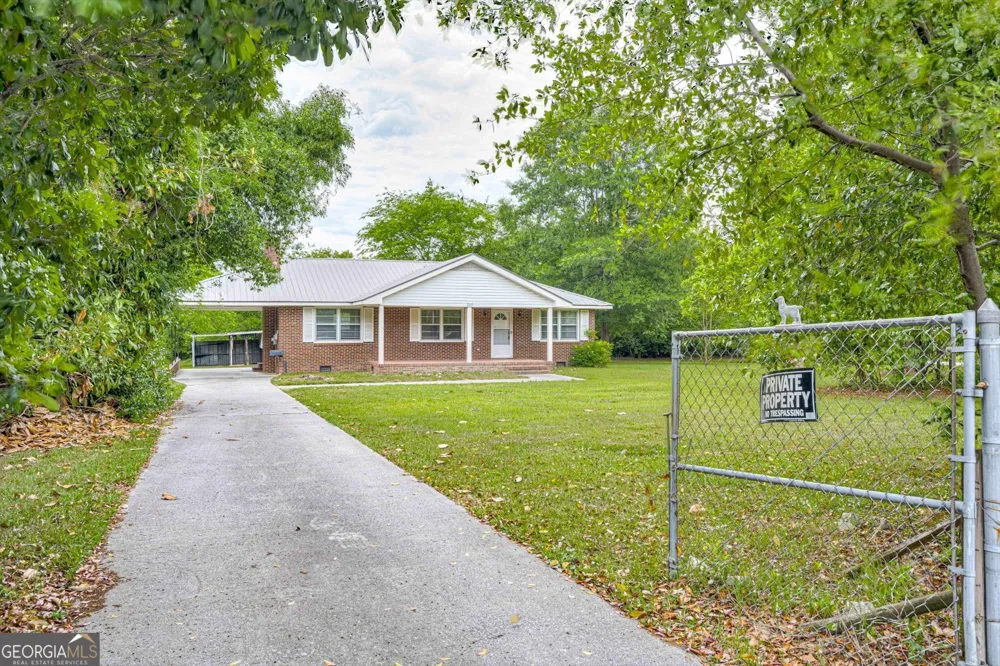 310 Black ST Thomson, GA 30824