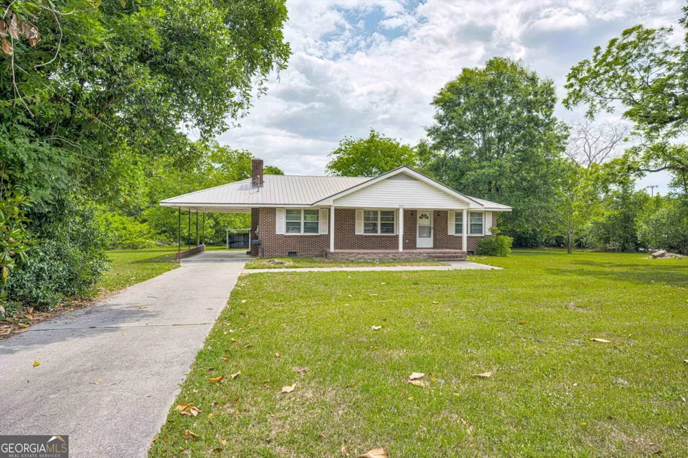 310 Black ST Thomson, GA 30824