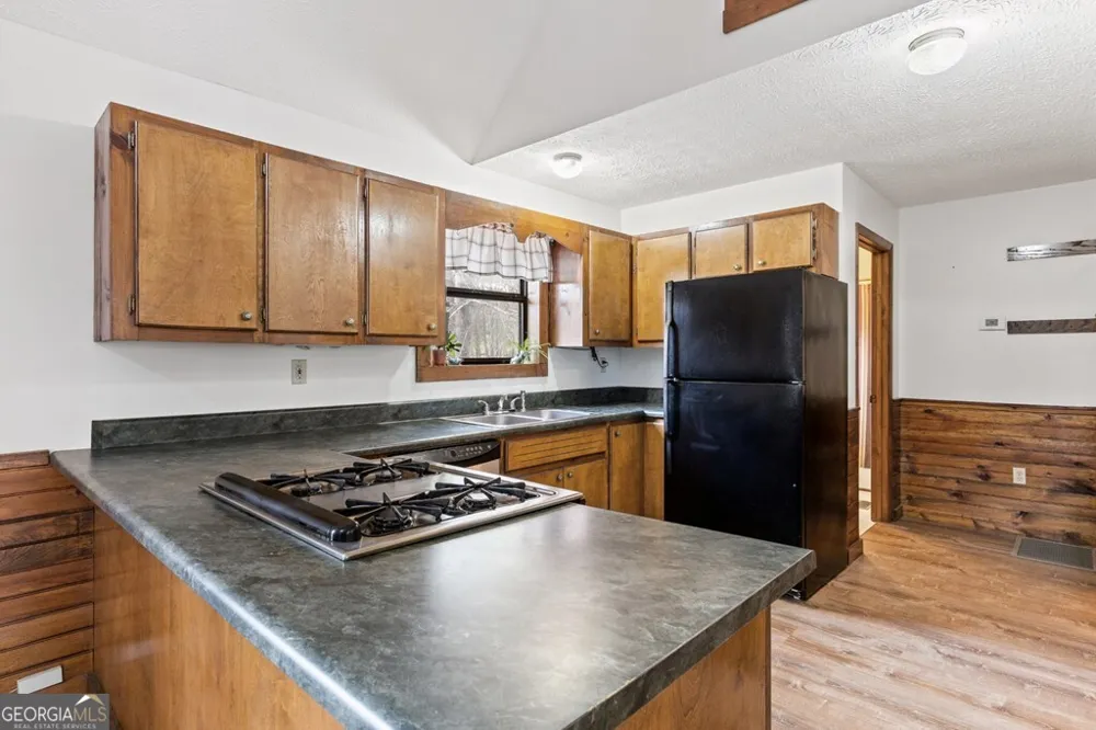 130 Happy Valley LN Morganton, GA 30560