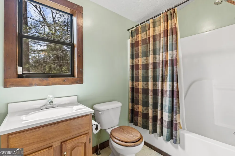 130 Happy Valley LN Morganton, GA 30560