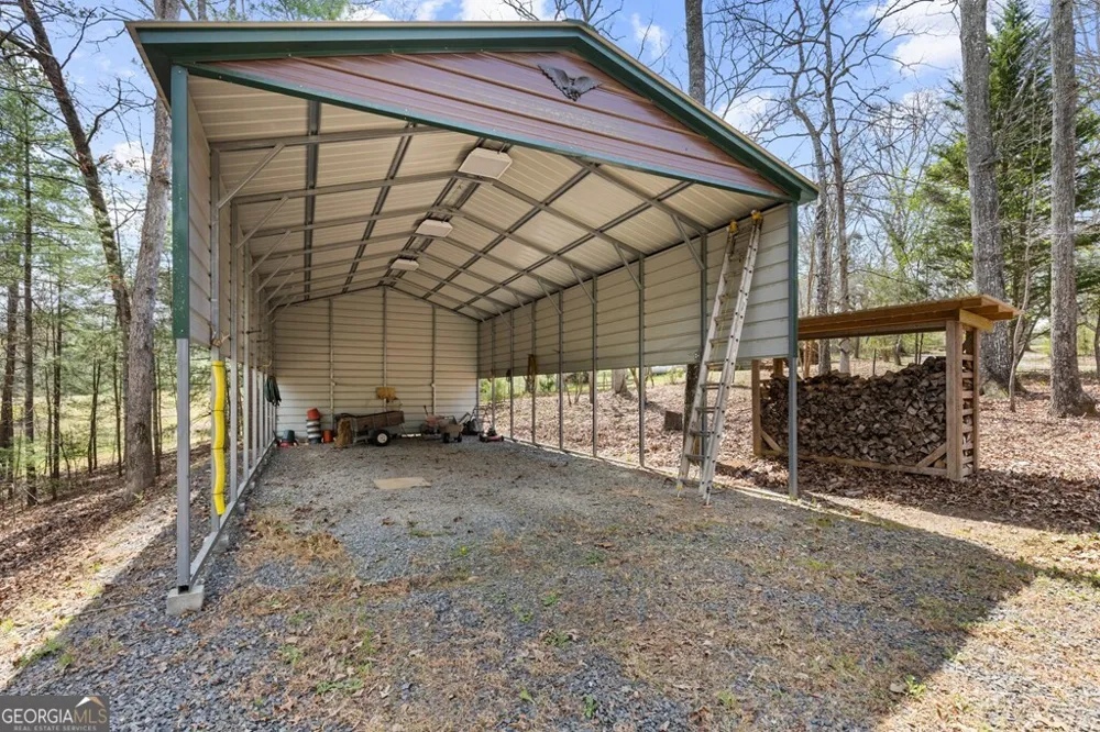 130 Happy Valley LN Morganton, GA 30560
