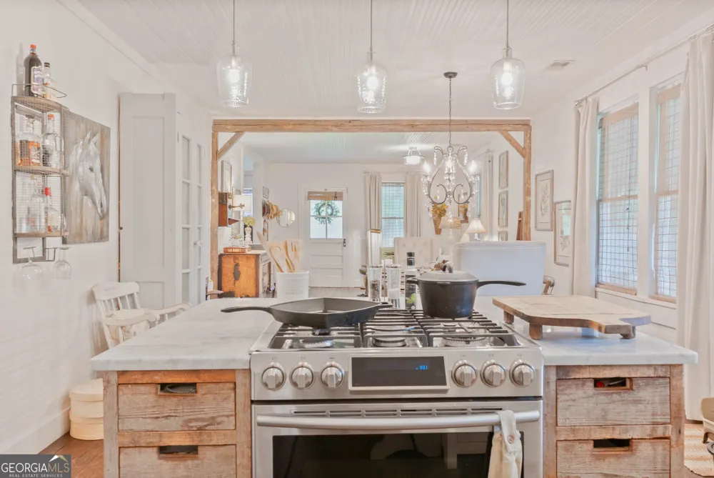 282 Gardner RD Baxley, GA 31513