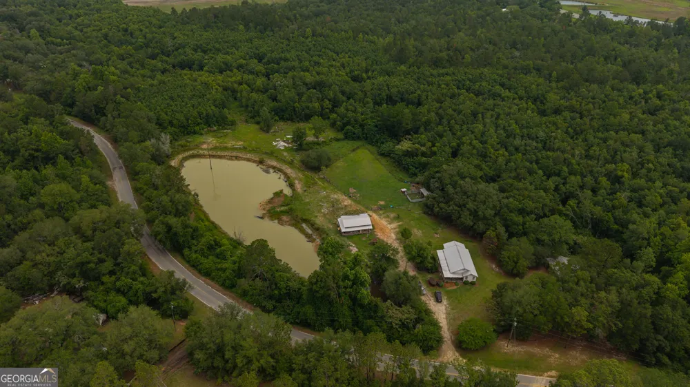 282 Gardner RD Baxley, GA 31513