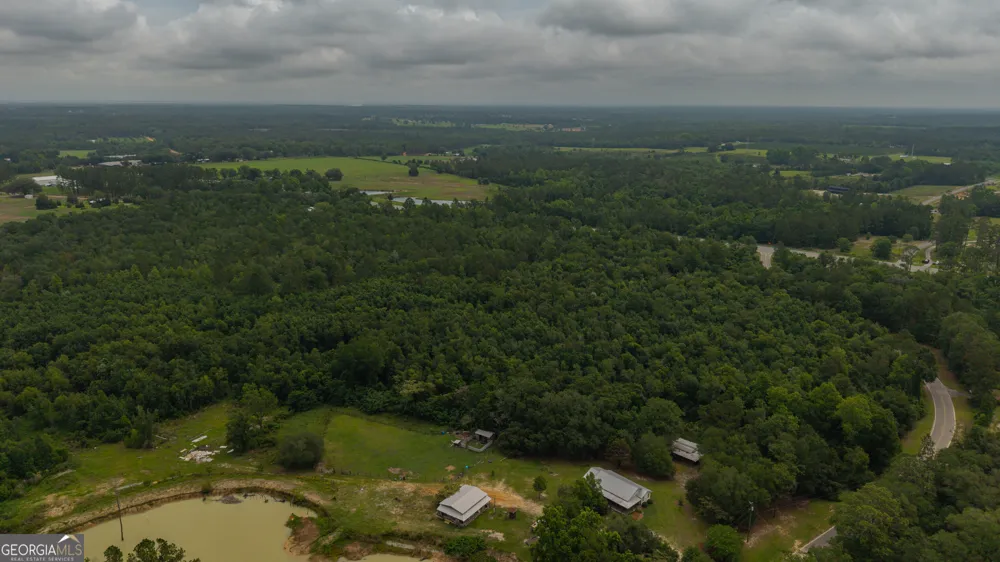 282 Gardner RD Baxley, GA 31513