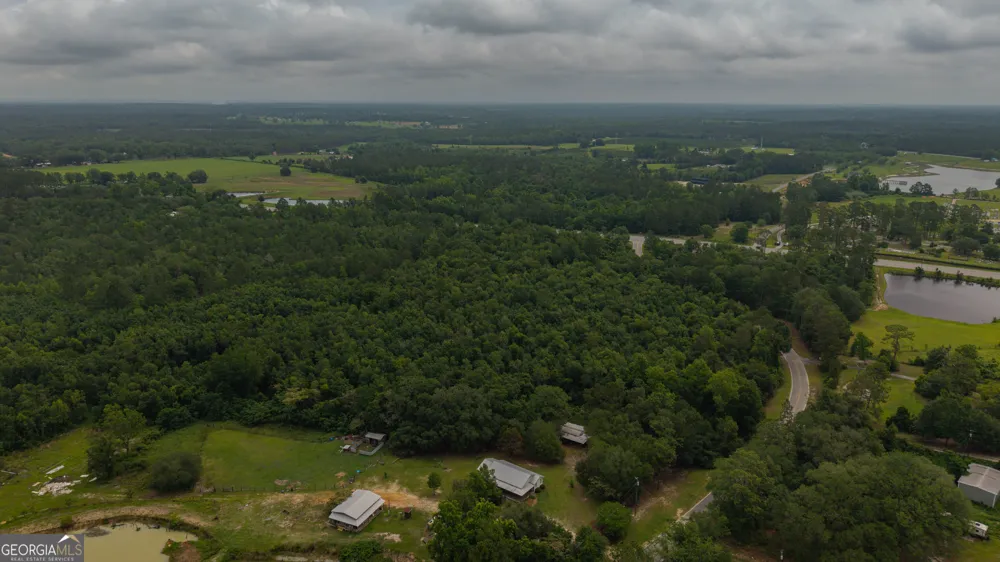 282 Gardner RD Baxley, GA 31513
