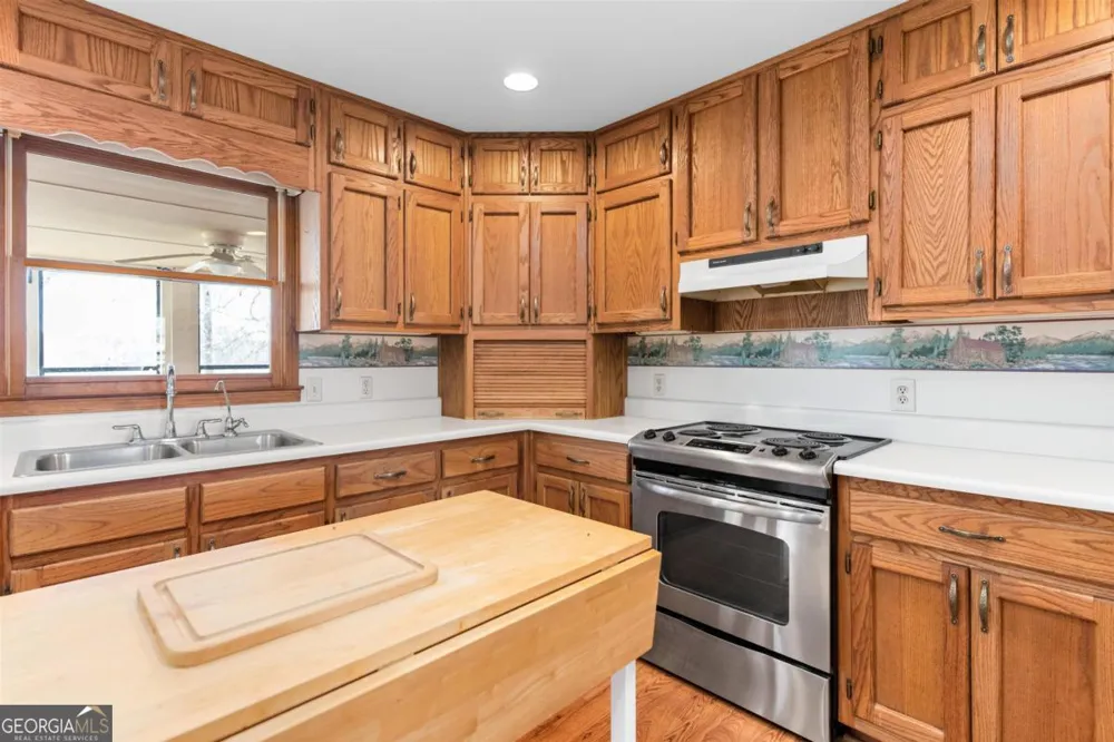 1070 Carpenter LN Buckhead, GA 30625
