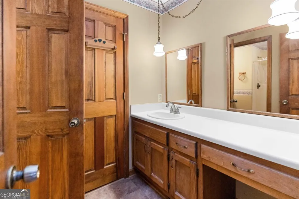 1070 Carpenter LN Buckhead, GA 30625