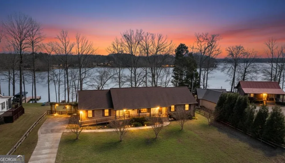 1070 Carpenter LN Buckhead, GA 30625