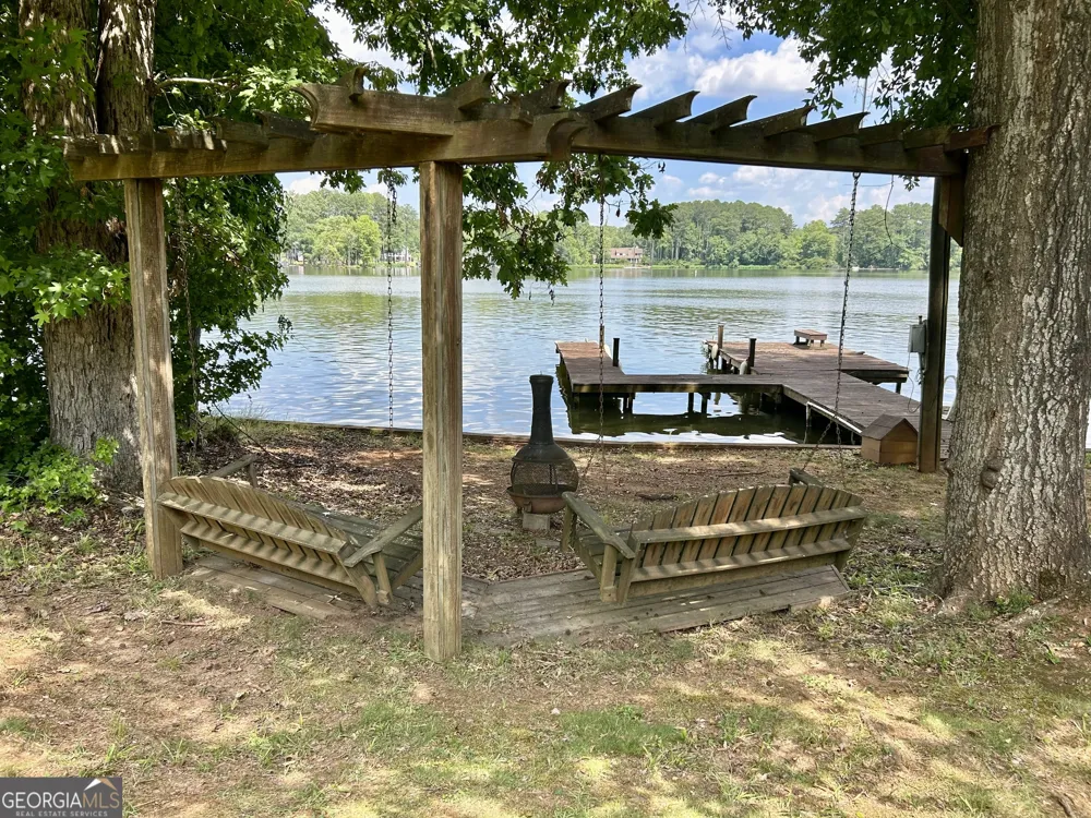 1070 Carpenter LN Buckhead, GA 30625