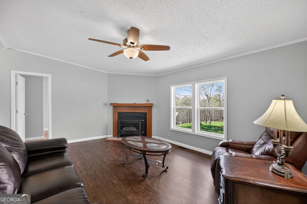 1451 County Road 642 Muscadine, AL 36269