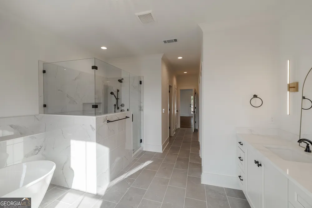 2653 Malcom Estates RDG Bogart, GA 30622