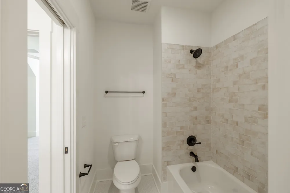 2653 Malcom Estates RDG Bogart, GA 30622