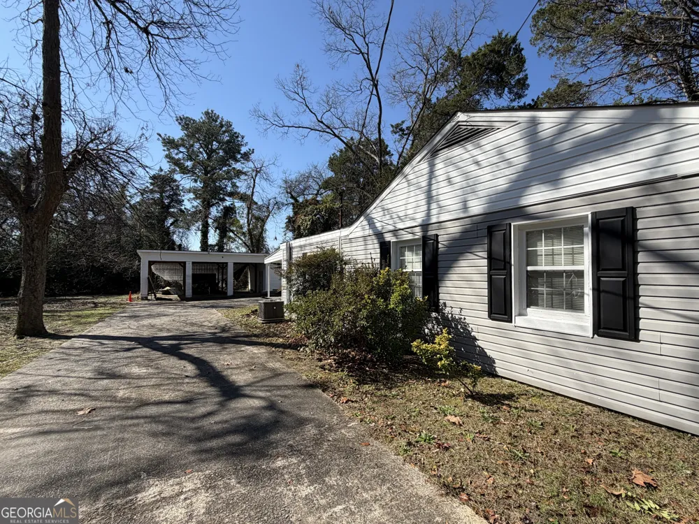 207 Eaker DR Warner Robins, GA 31088