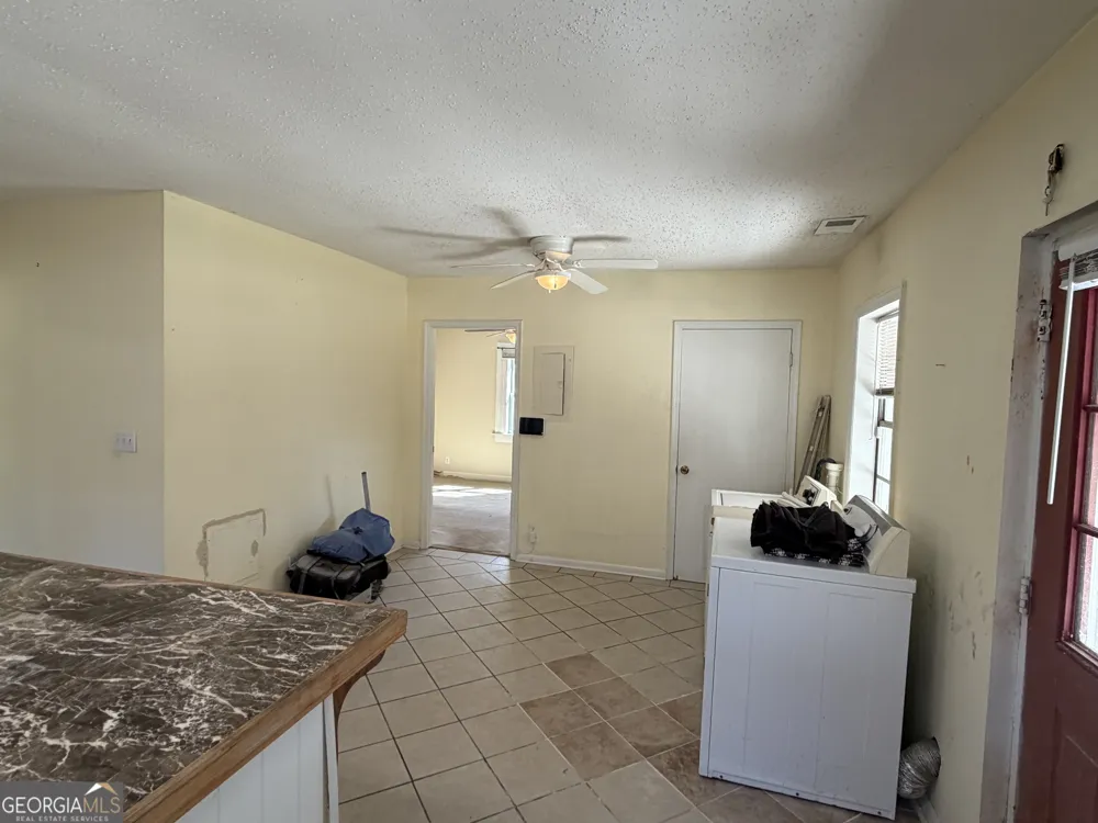207 Eaker DR Warner Robins, GA 31088
