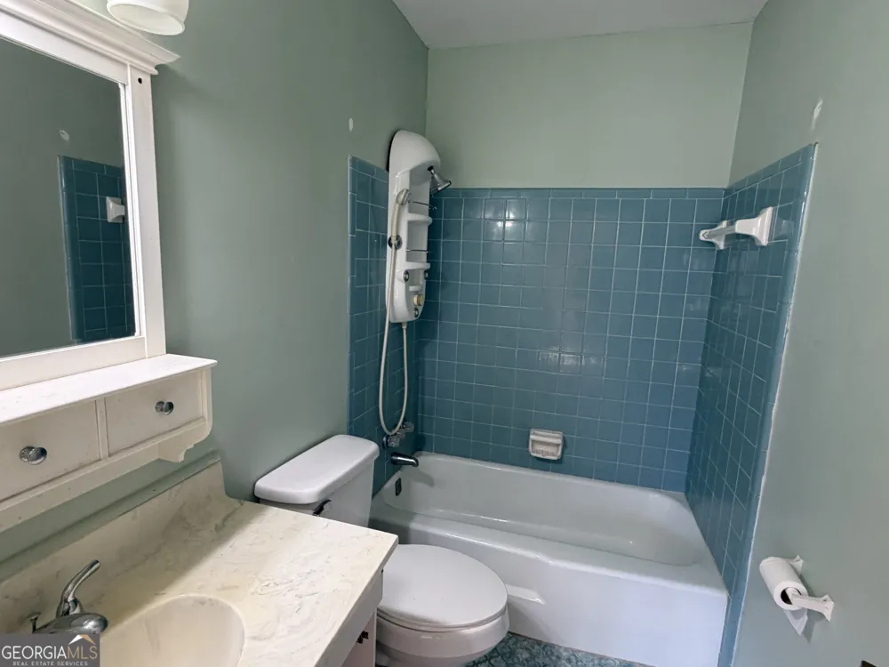 207 Eaker DR Warner Robins, GA 31088