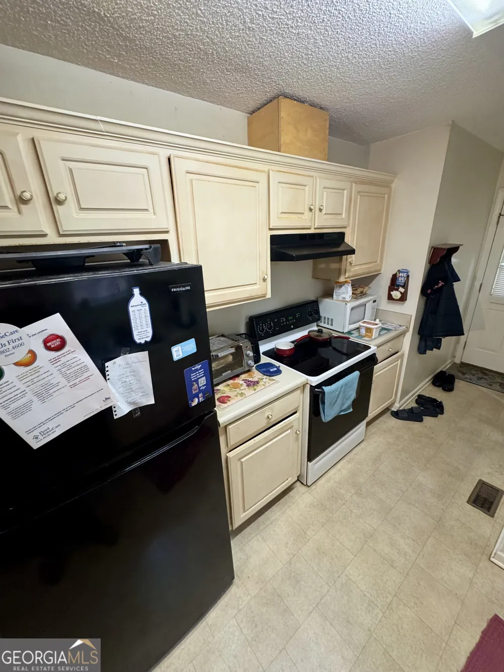 71 Pleasant Valley RD SE Silver Creek, GA 30173