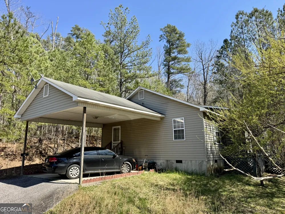 71 Pleasant Valley RD SE Silver Creek, GA 30173
