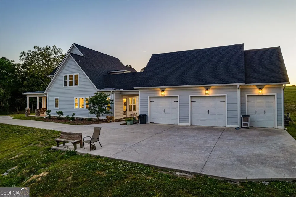 200 Waters DR Ringgold, GA 30736
