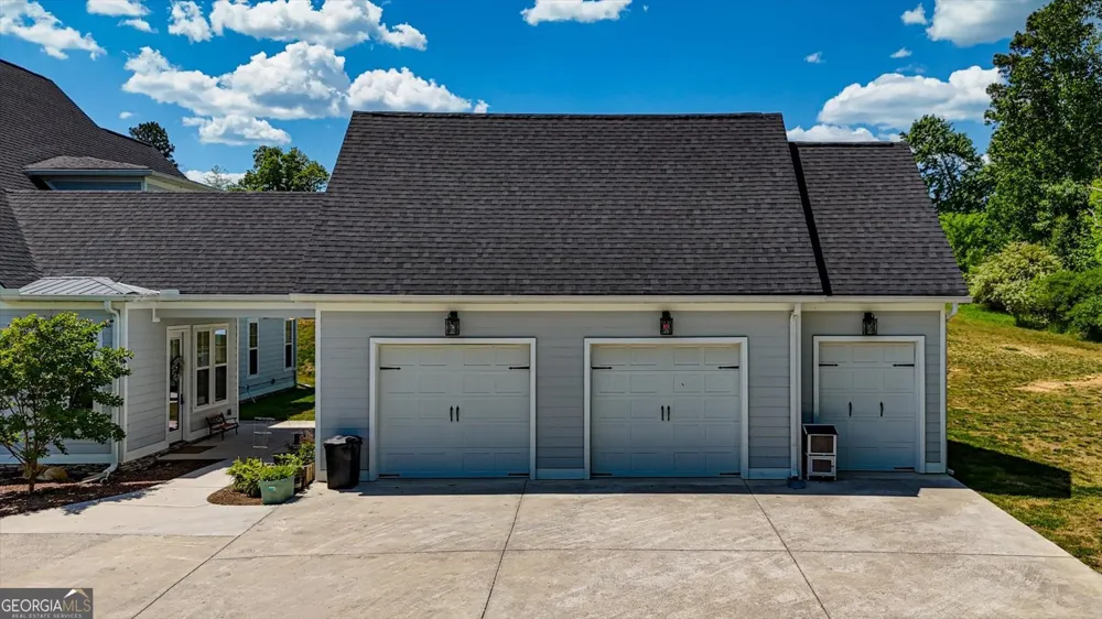 200 Waters DR Ringgold, GA 30736