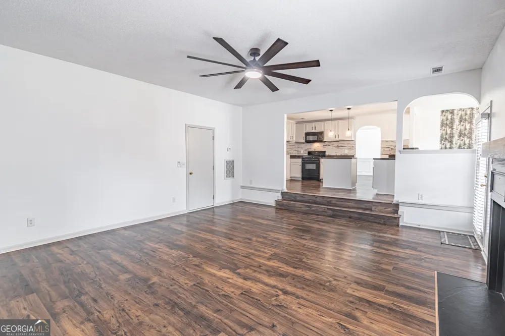 3707 Fremont DR Ellenwood, GA 30294