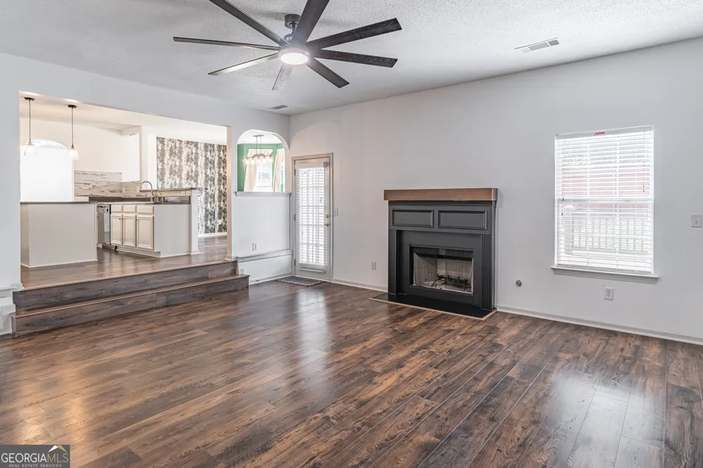 3707 Fremont DR Ellenwood, GA 30294