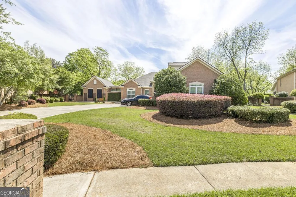 105 Orchard LN Centerville, GA 31028