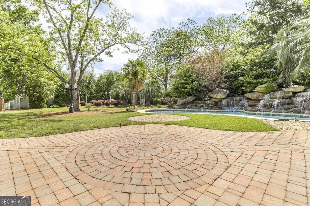 105 Orchard LN Centerville, GA 31028