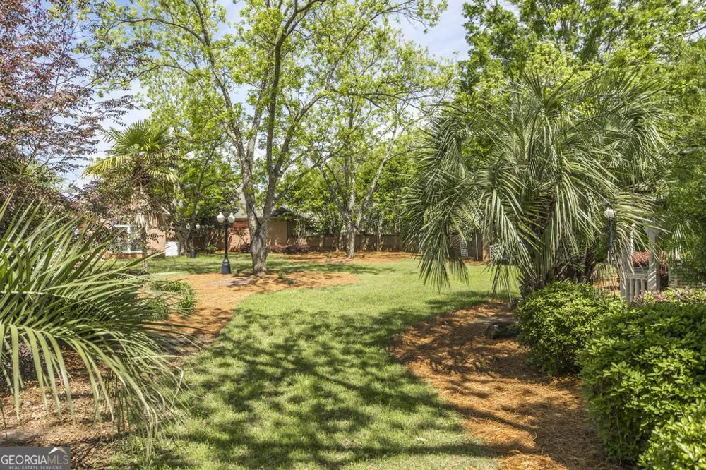 105 Orchard LN Centerville, GA 31028