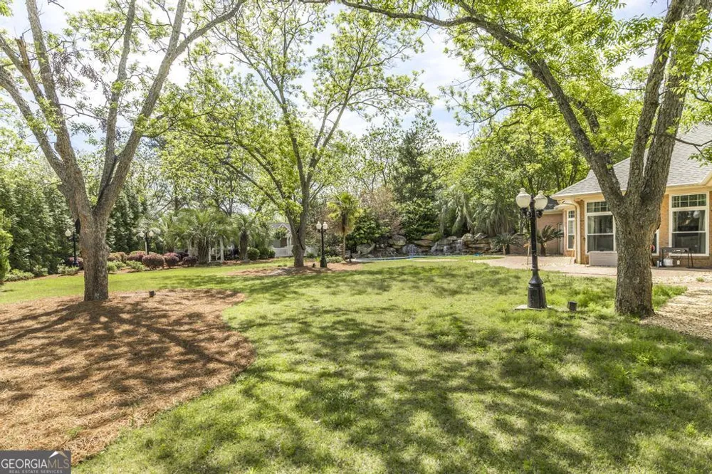 105 Orchard LN Centerville, GA 31028