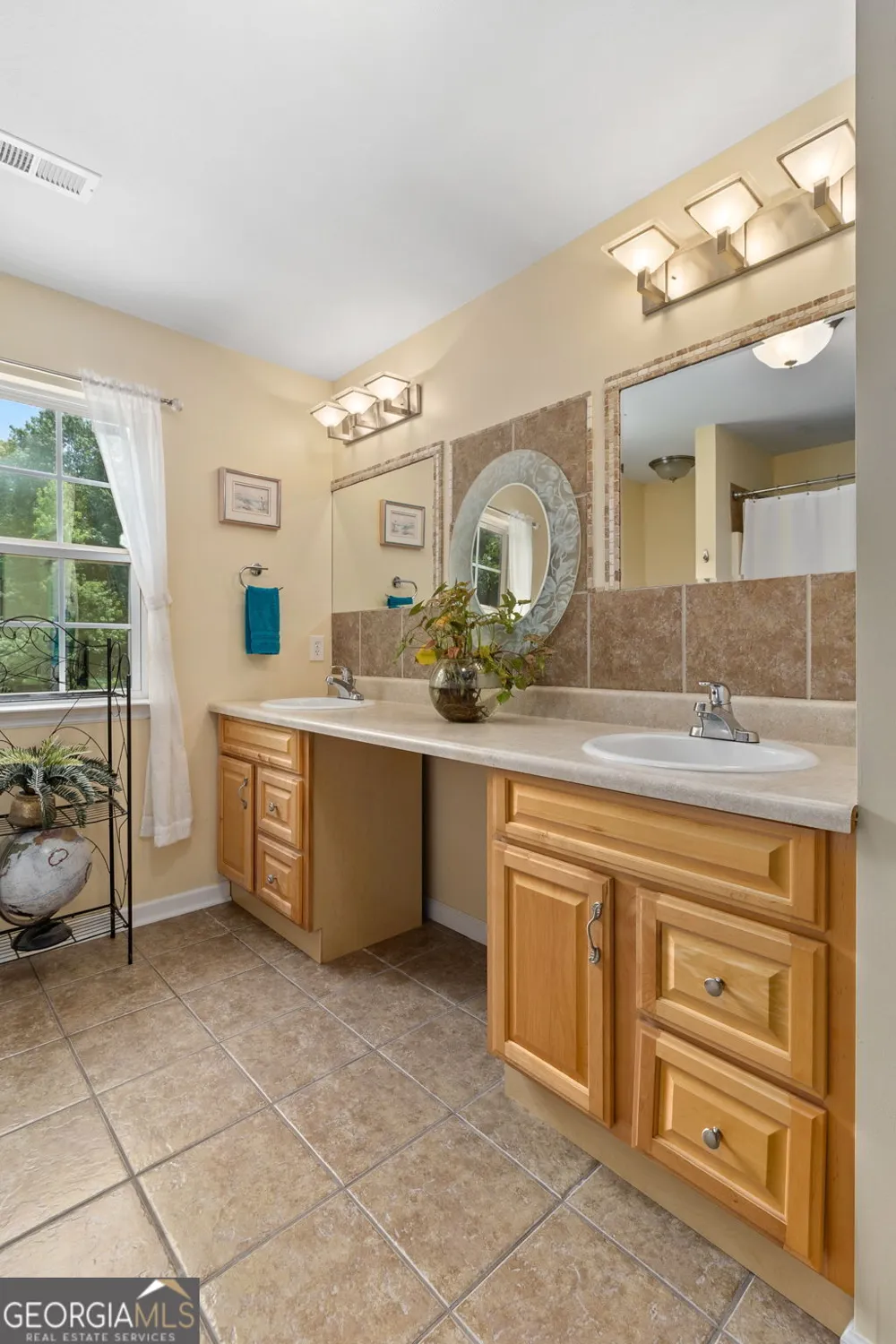 143 Pebble DR Rising Fawn, GA 30738