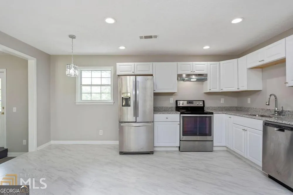 7124 Lady Heidi CT Jonesboro, GA 30236