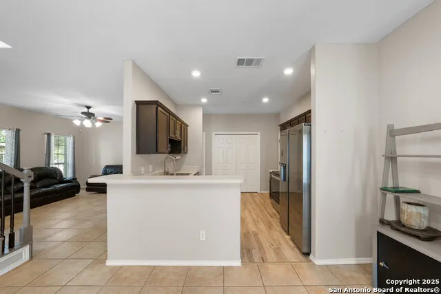 144 Whitewing Way Floresville, TX 78114