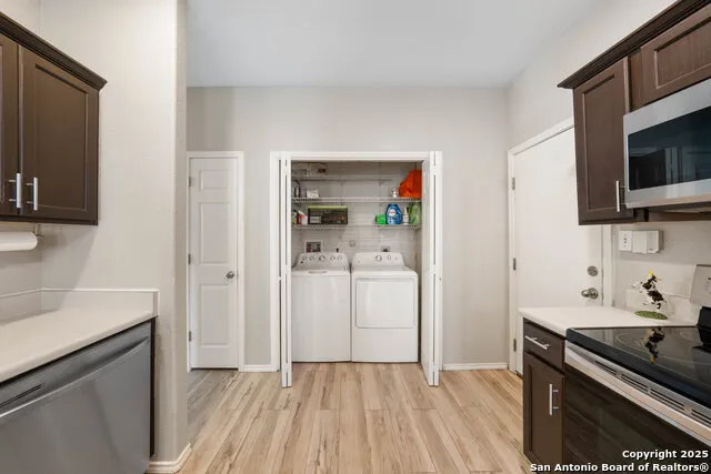 144 Whitewing Way Floresville, TX 78114