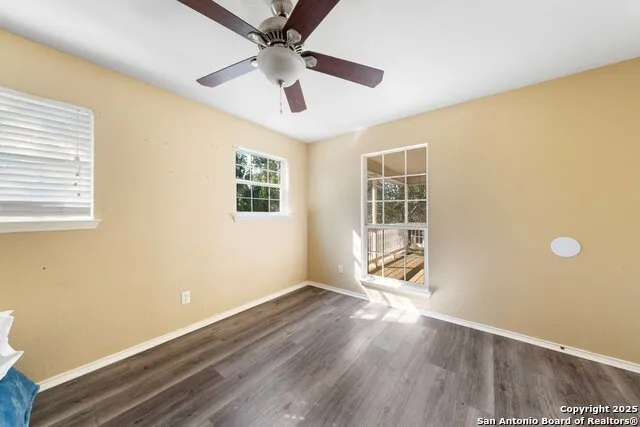 144 Whitewing Way Floresville, TX 78114