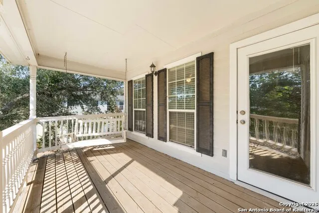 144 Whitewing Way Floresville, TX 78114