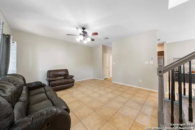 144 Whitewing Way Floresville, TX 78114