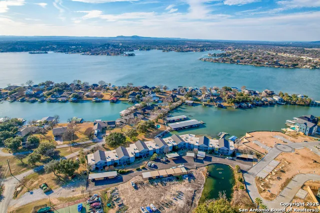 806 Highcrest #19 Granite Shoals, TX 78654