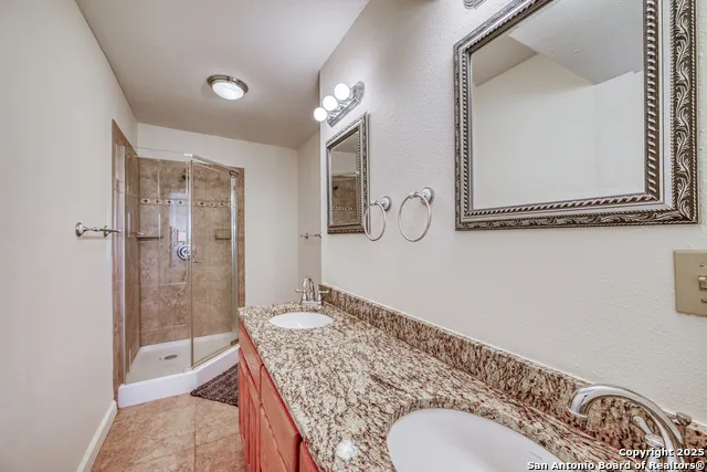 806 Highcrest #19 Granite Shoals, TX 78654