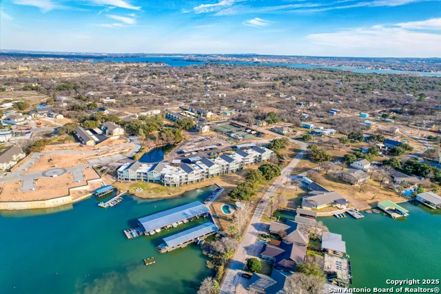 806 Highcrest #19 Granite Shoals, TX 78654